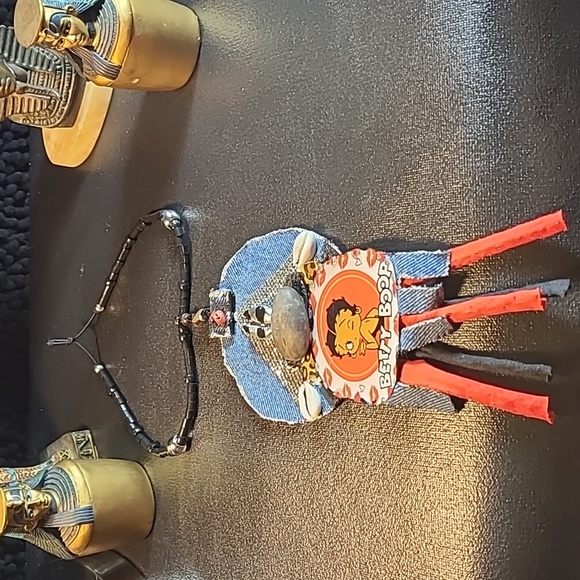 Brown Sugar Betty Boop denim fabric blue jeans necklace - Picture 6 of 7